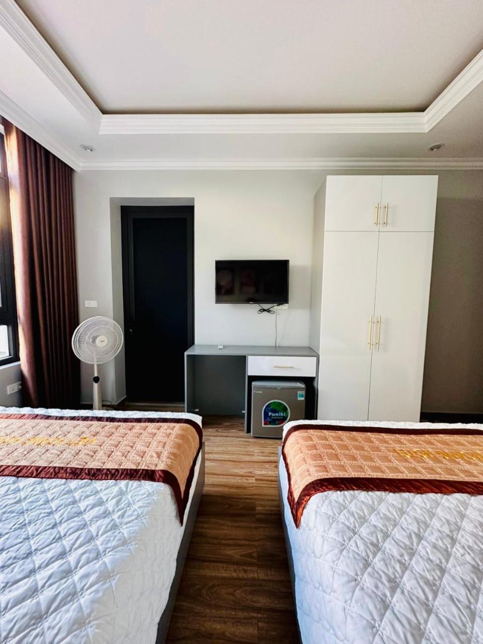 Viet Hoang Hotel ハロン エクステリア 写真