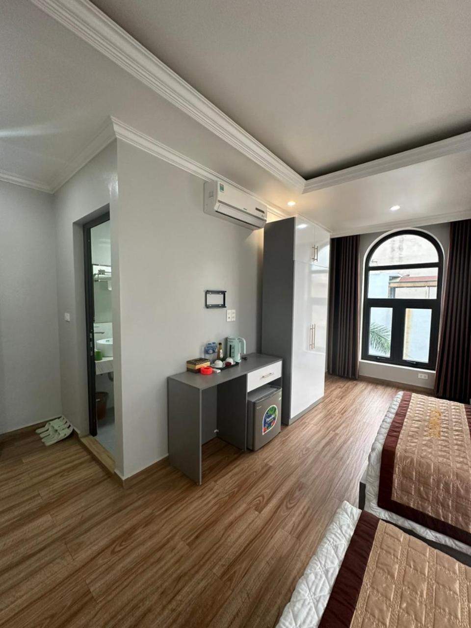 Viet Hoang Hotel ハロン エクステリア 写真