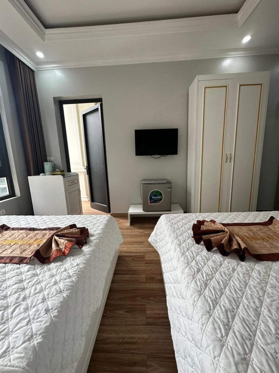 Viet Hoang Hotel ハロン エクステリア 写真