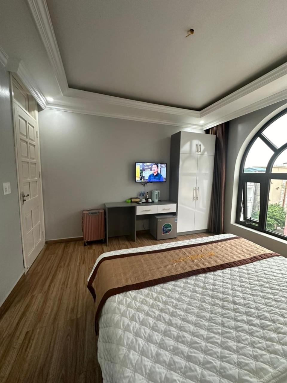 Viet Hoang Hotel ハロン エクステリア 写真
